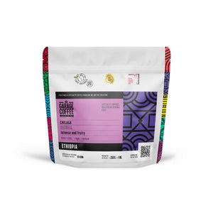 Tazza di Caffè Specialty Etiopia Bombe Chilaga Naturale con note di prugna secca, violetta e frutta matura